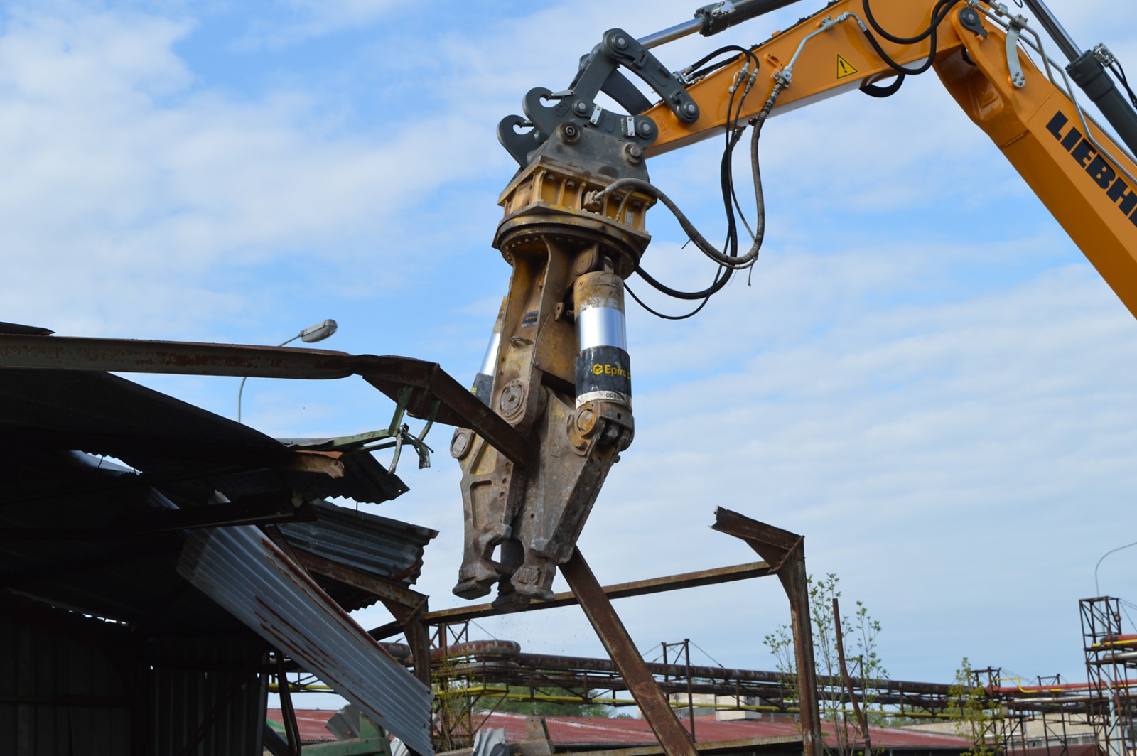 CC 2300U Demoliční nůžky