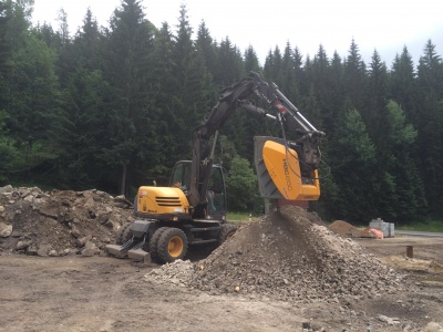 HBC 650 drtič HARTL na stroji Mecalac